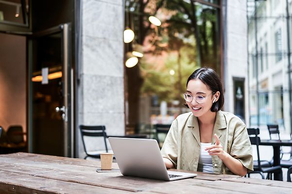 A young woman uses Zoom X