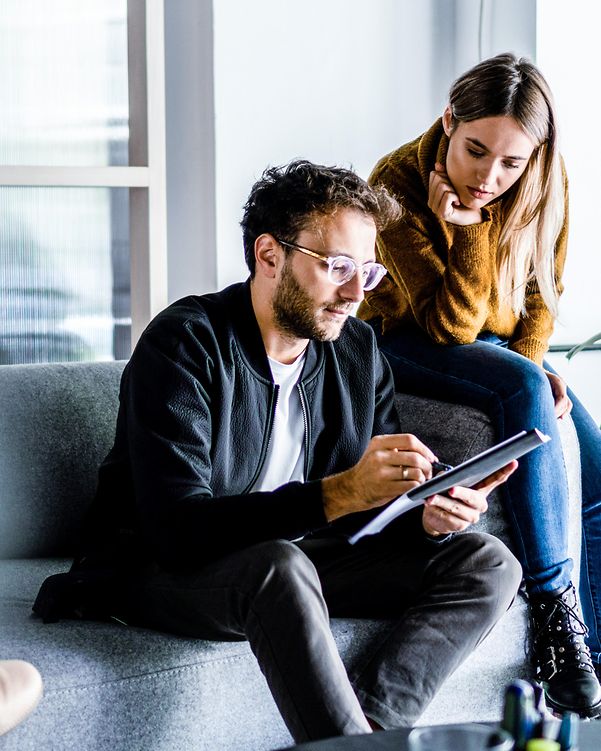 Women and men use the intuitive XPhone Connect.