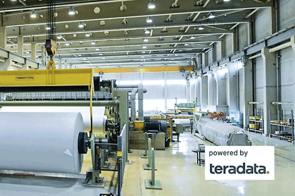 Business Analytics shows factory floor for paper production