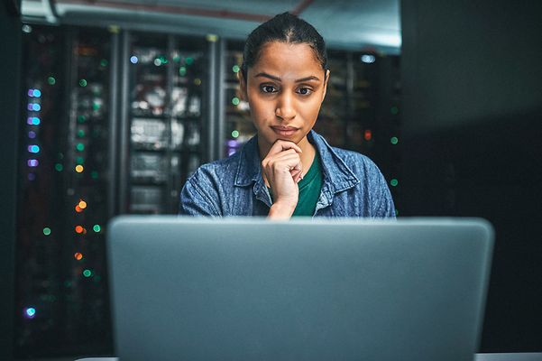 Businesswoman uses Business Premium Access with two IP addresses