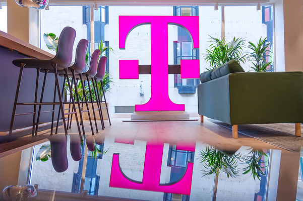 The business customer area for individual consultation in a T-Shop