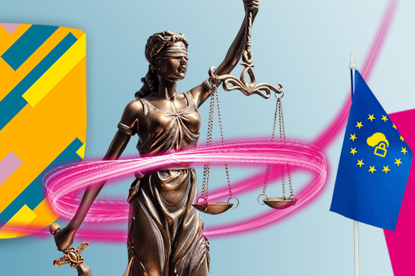 Brnzestatus Justitia mit Waage neben Security Shield und Europa Fahne
