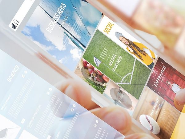 Mobile phone with built-in apps from StröerX
