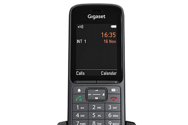 Gigaset-SL800H vor weißem Hintergrund