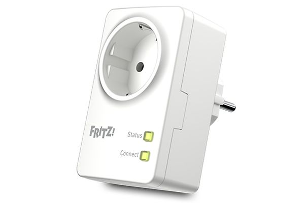 FRITZ!DECT Repeater 100 vor weißem Hintergrund